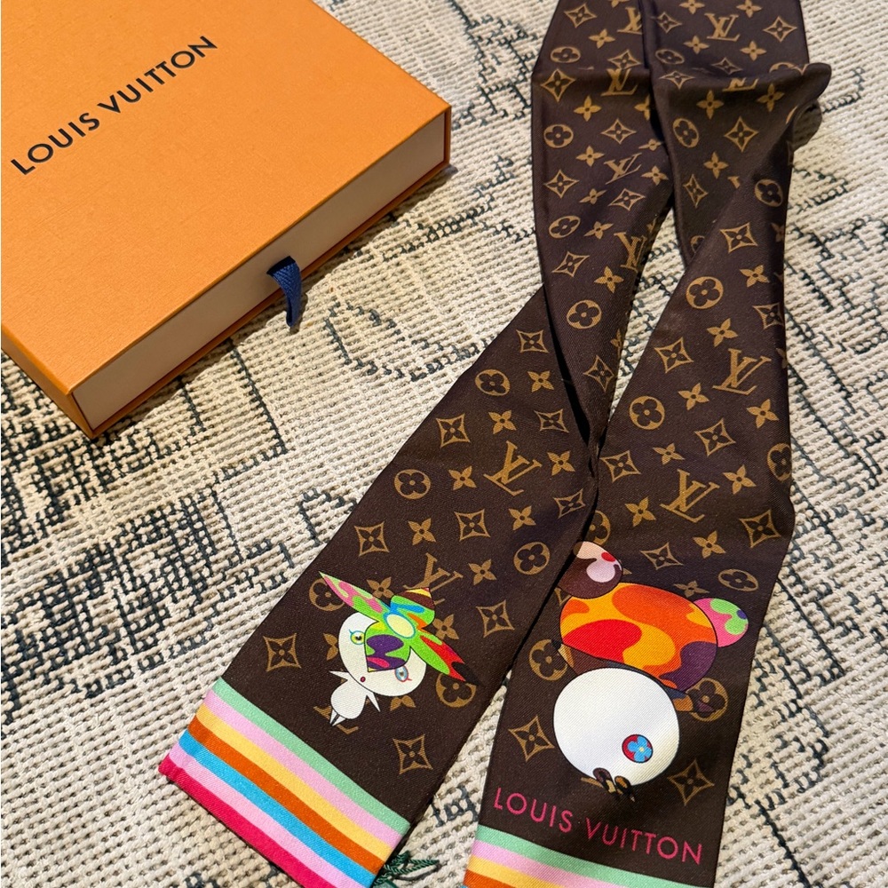 Louis Vuitton Murakami Superflat Bandeau - Picture 5 of 8
